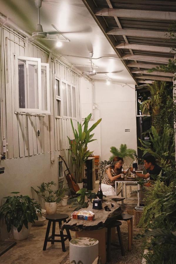 Hostel The Park Society Chiang Mai Zewnętrze zdjęcie