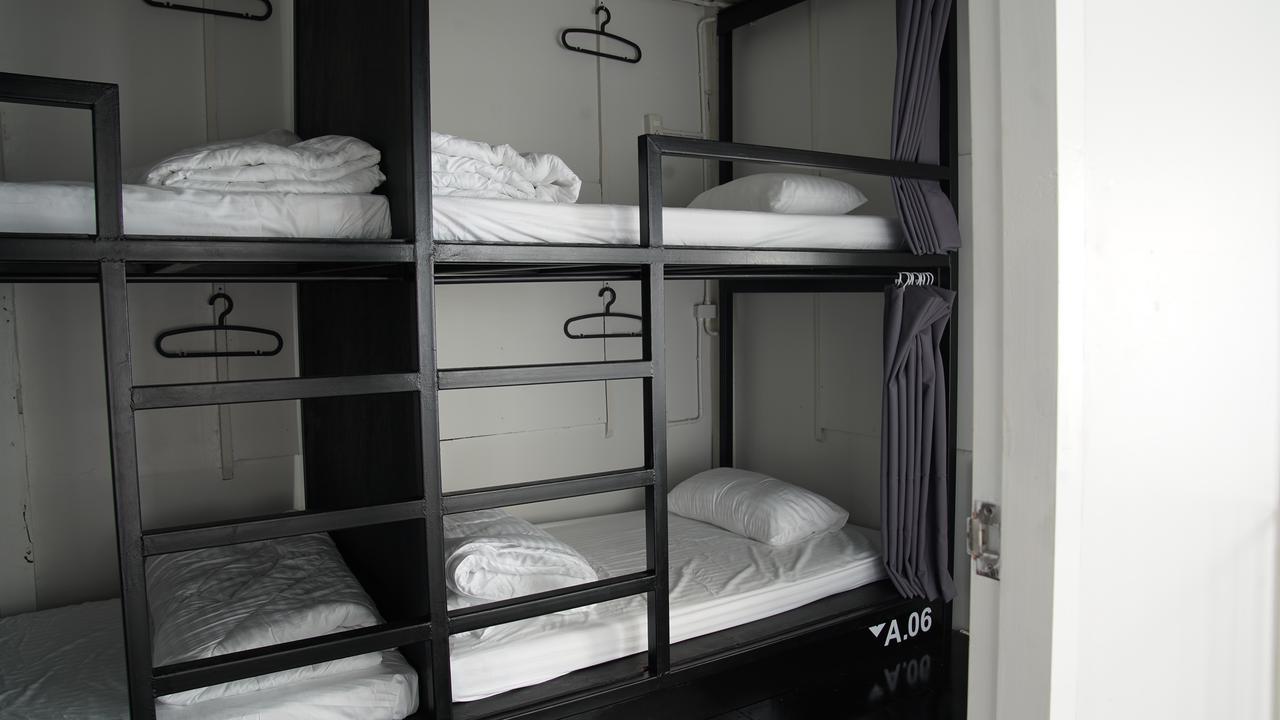 Hostel The Park Society Chiang Mai Zewnętrze zdjęcie