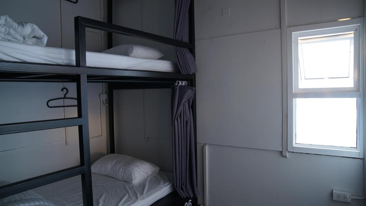 Hostel The Park Society Chiang Mai Zewnętrze zdjęcie