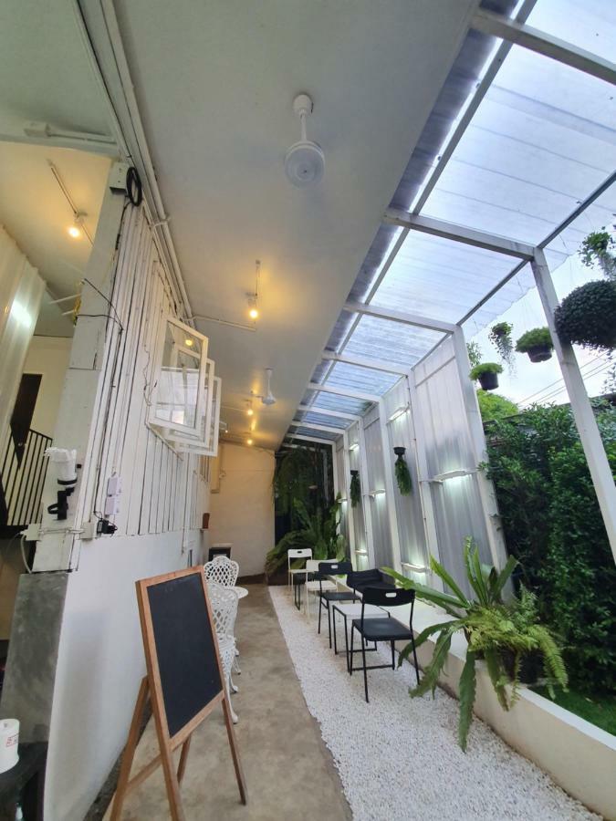 Hostel The Park Society Chiang Mai Zewnętrze zdjęcie