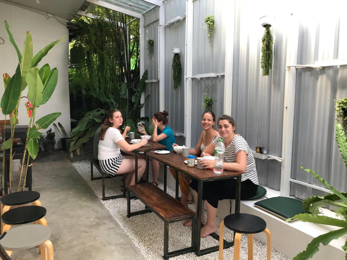 Hostel The Park Society Chiang Mai Zewnętrze zdjęcie